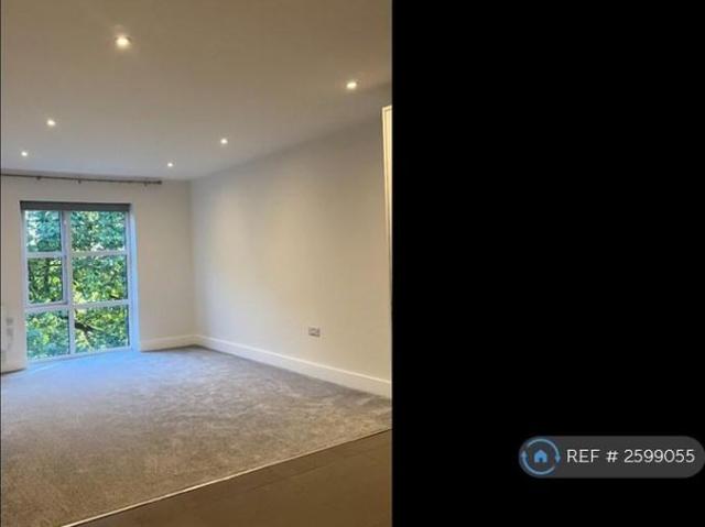 Apartment for rent in Eastern Docks, Southampton