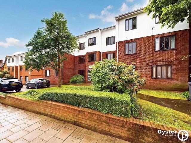 Flat for rent in Barnet Vale, Greater London