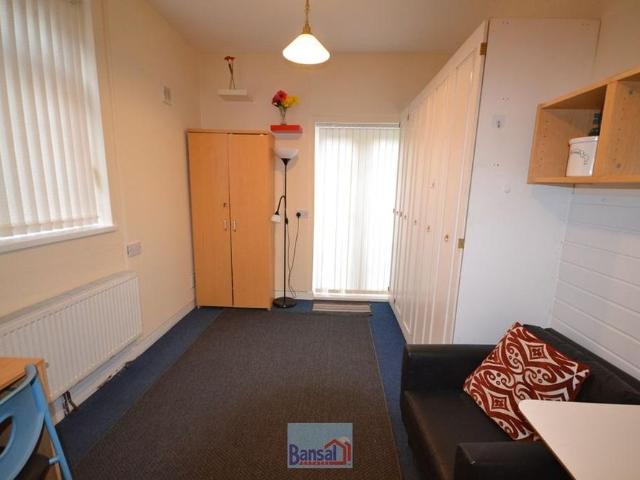Apartment for rent in Spon End, West Midlands