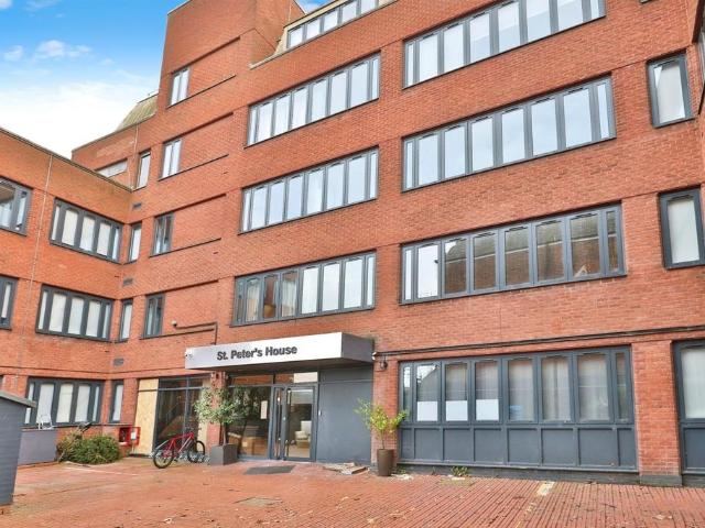 Flat for rent in Lakenham, East Bank