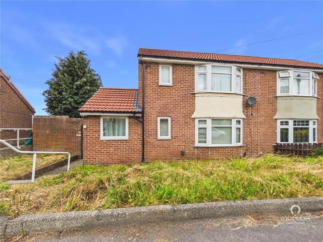 Flat for rent in Whickham, Tyne And Wear
