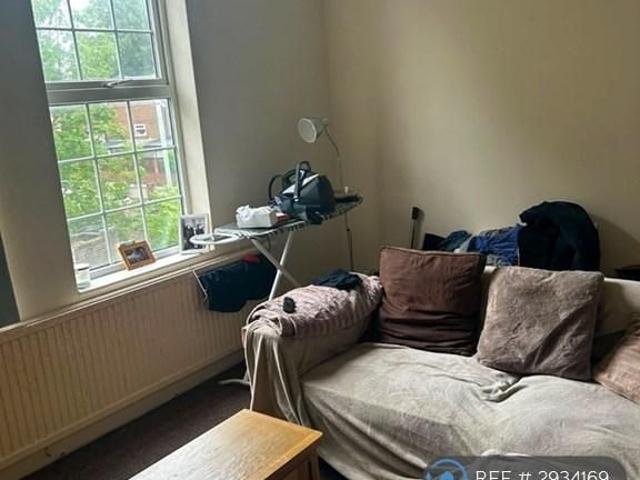 Apartment for rent in Woodbank Estate, Portwood