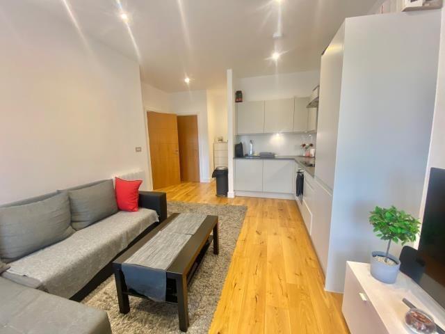 Apartment for rent in Henley-on-Thames, Berrick Salome