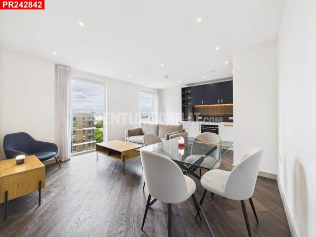 Flat for rent in Birch Green, Lower Halliford
