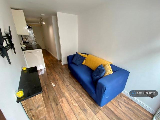 Apartment for rent in London Borough of Lewisham, Lower Sydenham