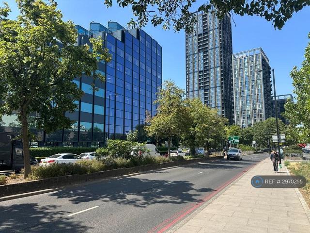 Flat for rent in London Borough of Croydon, Greater London