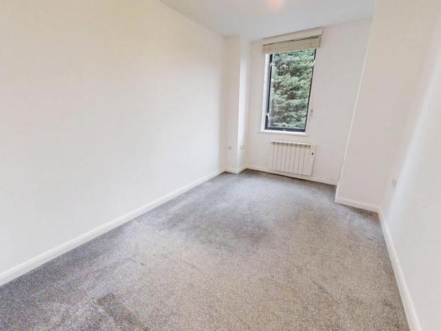 Apartment for rent in Perryfields, West Sussex