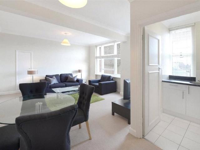 Apartment for rent in Mayfair, Greater London