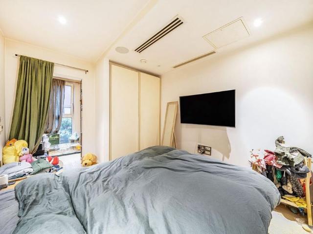 Apartment for rent in Fulham Riverside, Greater London