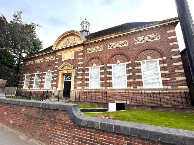 Flat for rent in Sutton Coldfield, Isle Of Man