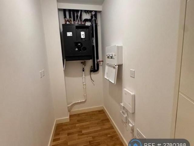 Apartment for rent in Crouch End, Isle Of Man