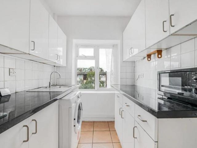 Flat for rent in London Borough of Croydon, Selhurst