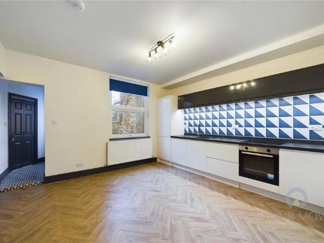 Flat for rent in Semilong, Northampton
