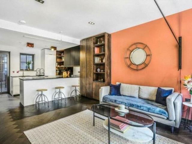 Apartment for rent in Soho, Greater London