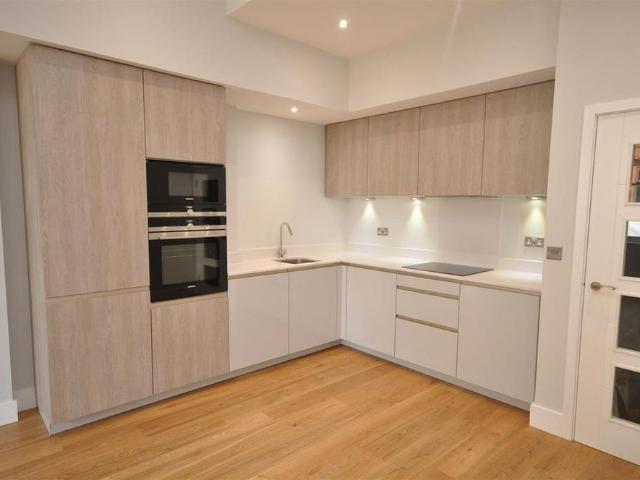 Apartment for rent in Milverton, Green Close