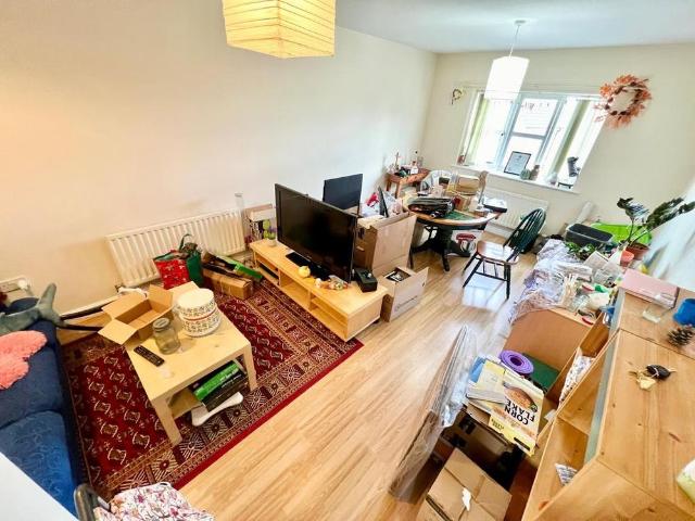 Apartment for rent in Briar Hill, Northampton