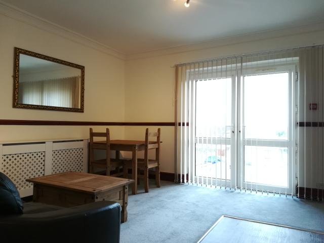 Apartment for rent in Nangreaves, Wales