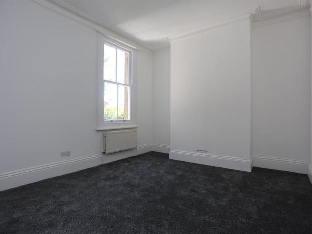 Apartment for rent in Aldrington