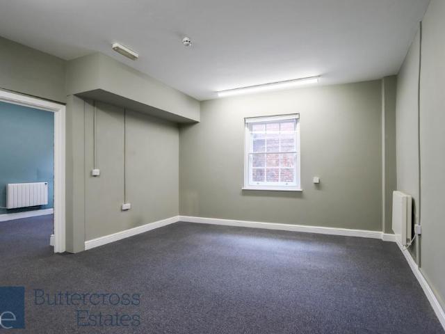 Flat for rent in Alverton, East Midlands