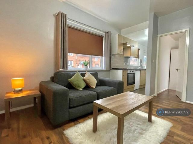 Flat for rent in Pudsey, West Yorkshire