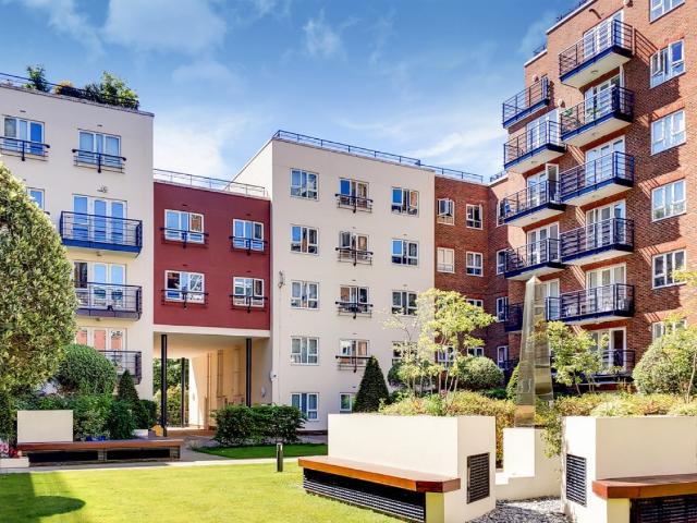 Apartment for rent in Norbiton, Greater London