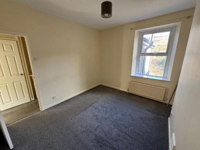 Apartment for rent in Ferndale, Wales
