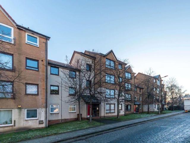 Apartment for rent in Newhaven, Leith