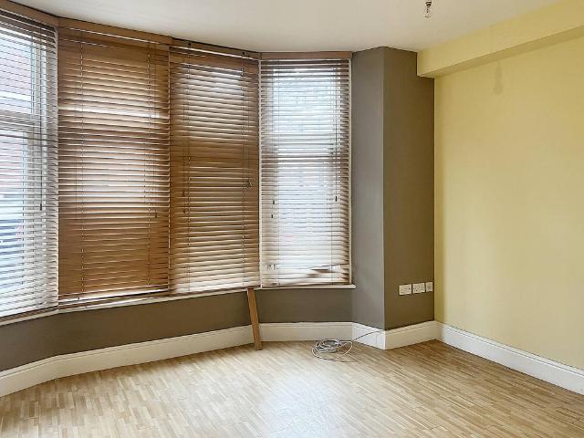 Flat for rent in Stow Hill, Wales