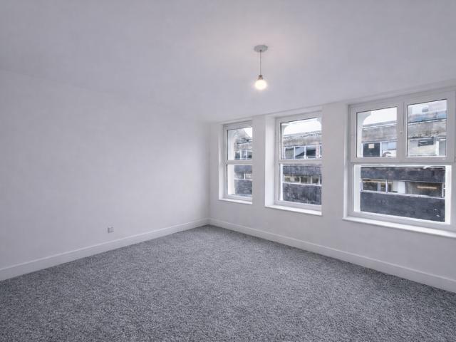 Flat for rent in Stow Hill, Wales