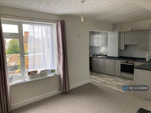 Apartment for rent in Kingswood, Watford