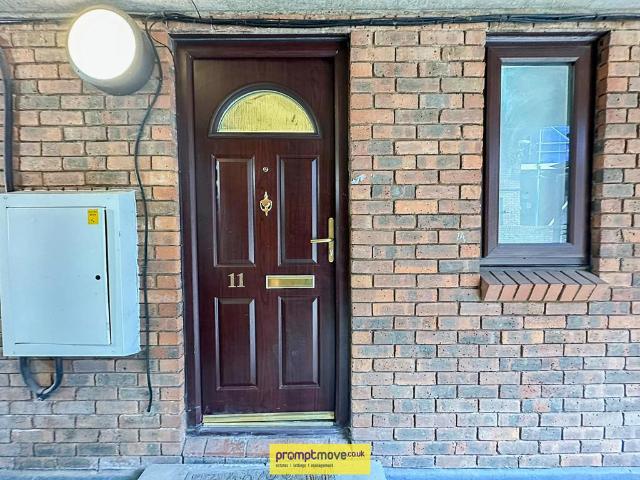 Flat for rent in Farley Hill, Spring Park