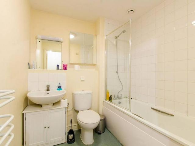 Apartment for rent in Bromley-by-Bow, Bow