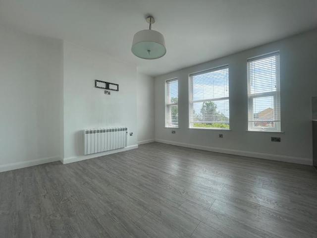Apartment for rent in West Cliff, Acol