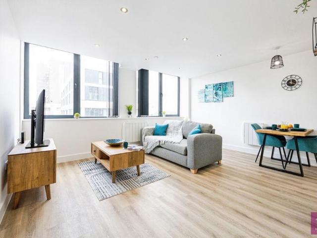 Apartment for rent in Gorse Hill, Trafford Park