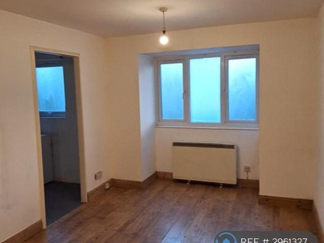 Flat for rent in Clapton, Upper Clapton