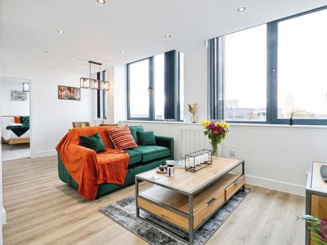 Apartment for rent in Gorse Hill, Trafford Park