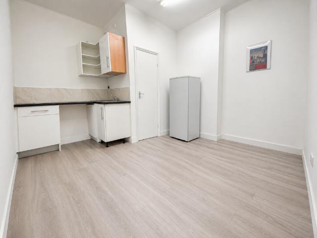 Flat for rent in Leyton, Greater London