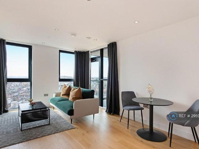 Apartment for rent in Alperton, Greater London