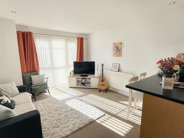 Apartment for rent in Lawrence Hill, Newport