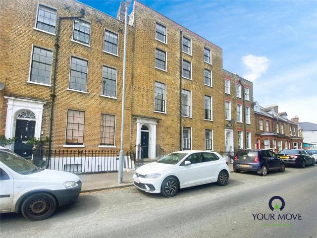 Flat for rent in East Cliff, Acol