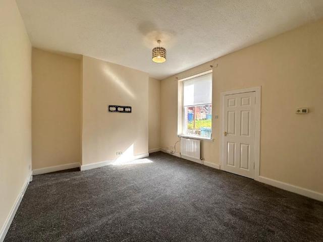 Apartment for rent in Mossend, Scotland