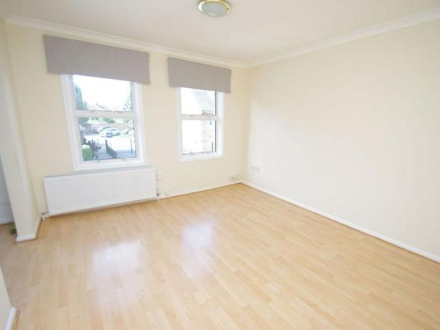 Apartment for rent in Holywell Estate, North Watford