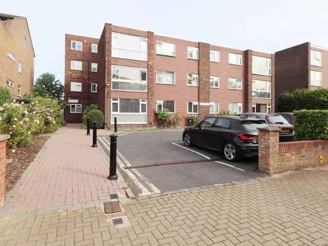 Flat for rent in Beckenham, Greater London