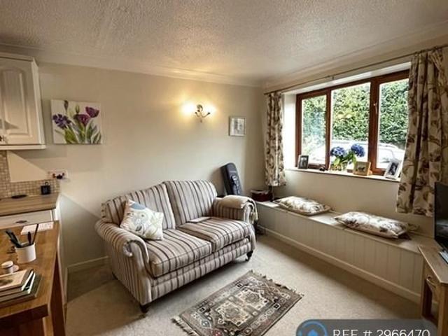 Apartment for rent in Strode, Devon