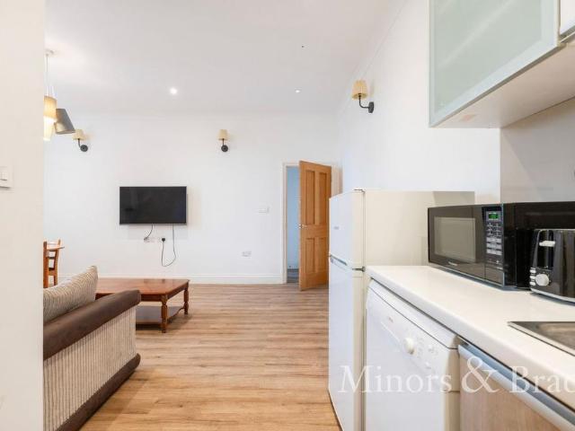 Apartment for rent in Wrecclesham, Fole