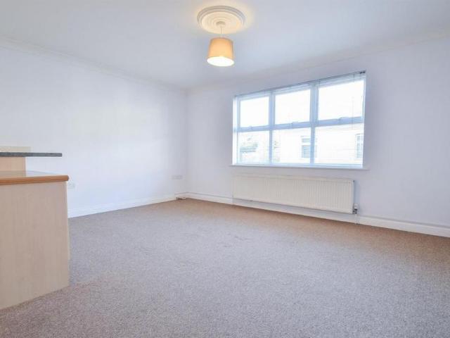 Apartment for rent in Marehill, Horsham
