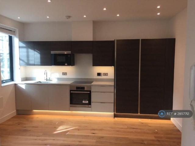 Flat for rent in Greater London