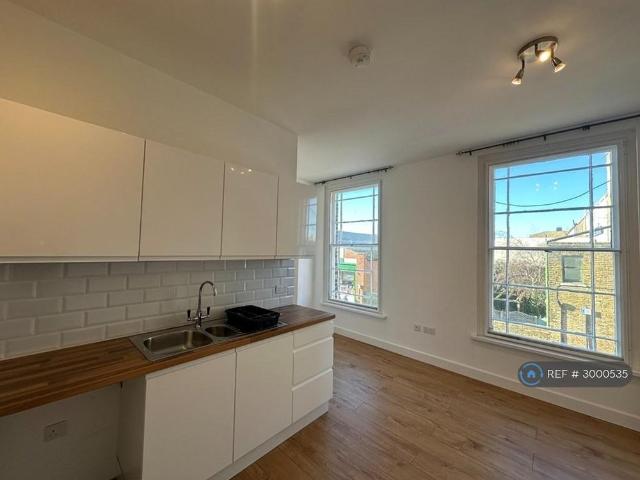 Apartment for rent in Mickleburgh Hill, The Bridge