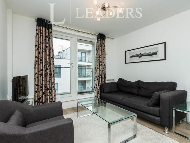 Apartment for rent in Horsell, Woking
