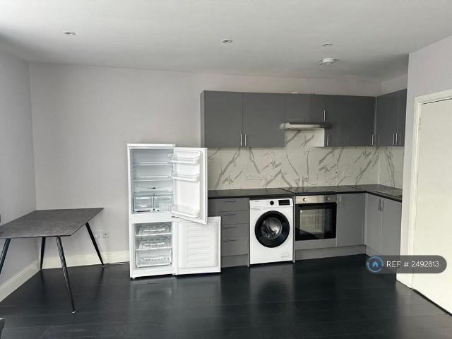 Flat for rent in High Barnet, Greater London